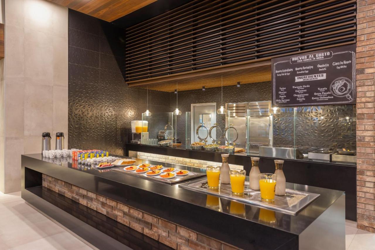 Four Points By Sheraton Monterrey Airport Аподака Экстерьер фото